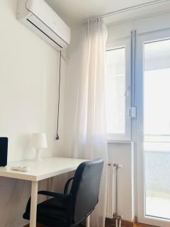 Central and bright 2 bedroom, 3 balconies - Novi Sad - 3