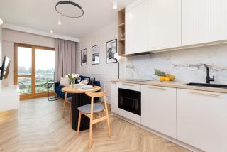 Sienna Grobla Apartment with View of the Motława Terrace & Sauna, Gym by Noclegi Renters - Gdańsk - 6