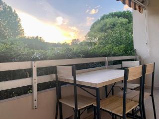 Grand studio Standing avec terrasse et parking - Sainte-Maxime - 8