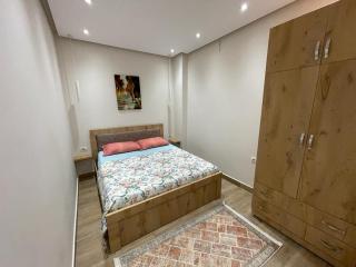 Modern 1 Bedroom City Apartment - Tirana - 4