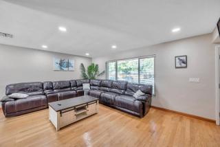 Heated Pool House: Beach 3Miles · Bar · BBQ & GYM! - 1