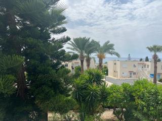 Modern Seaview Townhouse in Coral Bay - 0