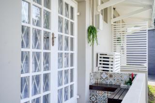 Hampton Collection - Contemporary 3 Sleeper Apartment with Pool - Durban - 5