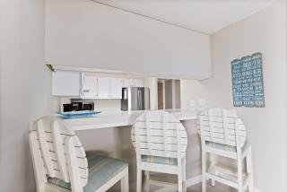 Destin on the Gulf 307 - End Beach Front Unit at Destin on the Gulf - 4