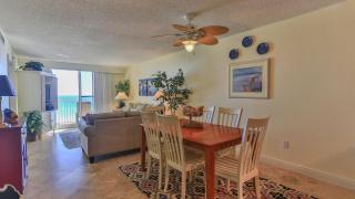 Destin on the Gulf 606 - 2 bedroom Updated Gulf Front Property - 4
