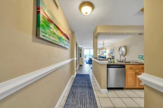 Destin on the Gulf 403 - This is a beautiful beach front condo with a great view of the gulf - Destin - 0