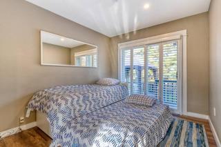Cozy 3BR Family Getaway - Niagara Pool Oasis - 3