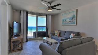 Destin on the Gulf 604 - Updated Gulf Front sixth floor condo - Destin - 2