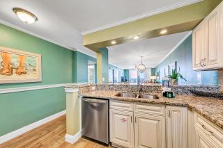 Destin on the Gulf 702 - Directly on the beach seventh floor with the best views - Destin - 8