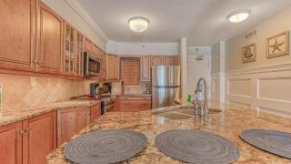 Destin on the Gulf 703 - Gulf Front Property 7th Floor - Destin - 7