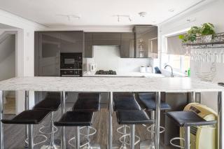 Get Away Home With Hot Tub Sleeps 7 - Peacehaven - 0