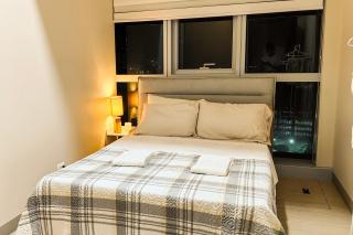 Glamorous 3BR Suite in Uptown BGC w/Bathtub - Manila - 2