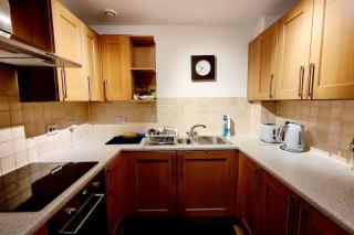 Entire Home in East London E3 near Bromley By Bow Station - Londra - 6