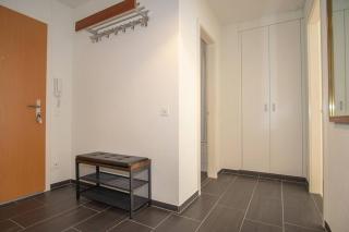 Modern 2-Bedroom Apartment in City Centre - Basel - 7
