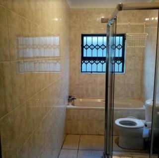 Rona Thina House - 1