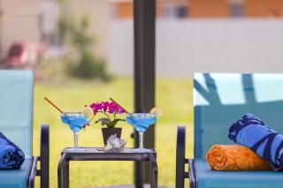 Perfect Oasis Retreat ! 2023 Luxury Built Home, Heated Pool and Games - Cape Coral - 6
