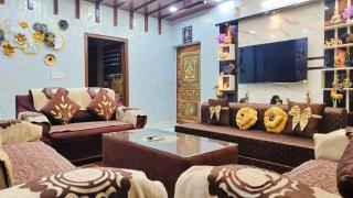 Luxurious 3 BHK Flat in Ghaziabad - Ghaziabad - 5