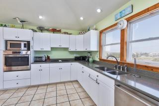 5823 - Moonstruck by Resort Realty - Nags Head - 2