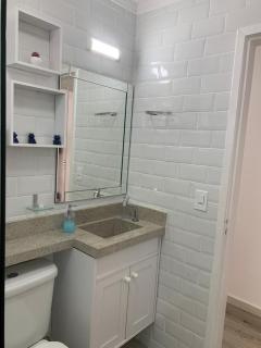 Apto 1 Dorm entre Praias do Tombo e Astúrias! - Guarujá - 1