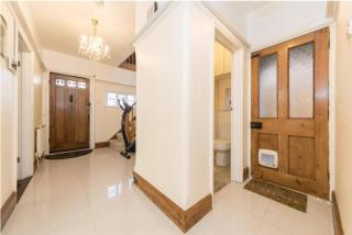 Rose Garden House - Luton - 7