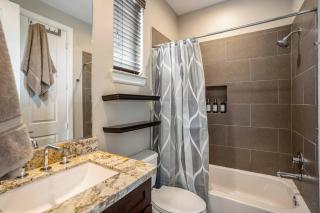 Posh Dtwn/Midtown Home w Stunning Roof-Top Terrace - Houston - 6