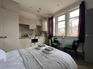 C41-Cozy studio flat in Finchley Central - 1