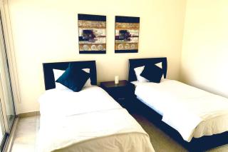 Sleek & Cozy Apartment with Pool & Patio In Abdoun - Amman - 8