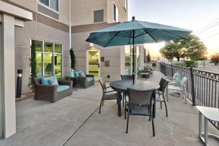 Hilton Garden Inn Albuquerque/Journal Center - Albuquerque - 8