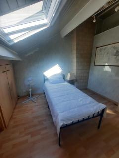 Chambre Spacieuse RER A - 6