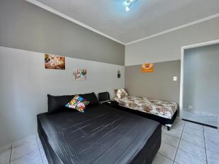 Apê na Tupi com Ar Condicionado nos Quartos e Sala, Garagem e a 100m da praia - Praia Grande - 6