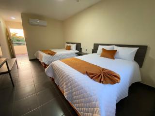 LOS BAMBUES HOTEL - 7