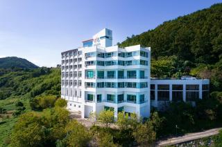 Namhae Season Hotel - Namhae - 9