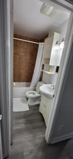 Happyland Inn - Orillia - 7