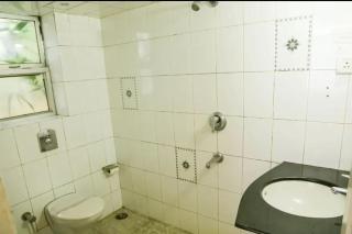 Hotel Signature Crest Near St Joseph's Catholic Church, Panchgani - Panchgani - 6