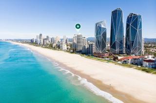 Beachfront Resort-style Stay in Surfers Paradise - Gold Coast - 5