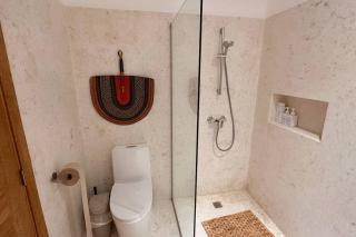 Villa 4-min walk to the beach - 2