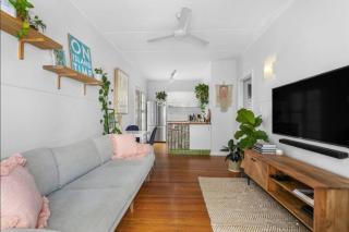 Beach Pad close to Airport and Iconic Kirra Beach - Gold Coast - 0