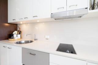 Luxury Resort Studio with Pool - Footsteps to Beach - 3