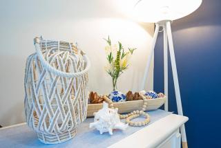 Hola Kirra - Ocean Blue Beachfront Oasis with Balcony - Gold Coast - 2