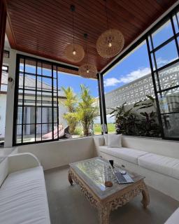 Villa Breeze Pererenan 3BR - 0