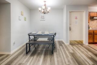 Spacious 3BR, 2BA Condo near Medcenter & NRG - Houston - 2