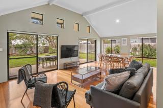 Sandy Feet - Quindalup - 7
