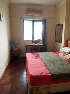 lanai gurney corporate suites - 5