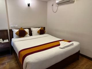 Hotel Everest Nepal - Kathmandu - 3