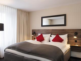 Victor's Residenz-Hotel München - Unterschleißheim - 0