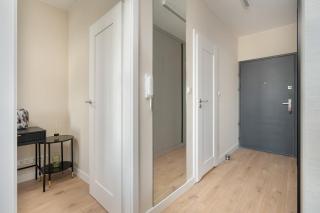 Wojciechowskiego Apartment with Parking by Noclegi Renters - Poznań - 3