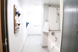 Microtel Inn & Suites by Wyndham Charlotte/Northlake - Charlotte - 2