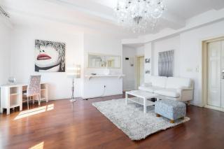 Mozzafiato by the River Studio - Bucharest - 7