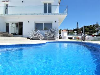 Luxury 7 Bedroom Villa Heated Pool Hot Tub 5 mins from the Beach sleeps 16 - Benalmádena - 5