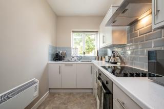 Modern studio apartment - Close to the NEC, Airport, and Solihull Town - Parking - 1